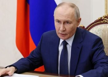 Putin crawled into a bunker, his cook is being watched by cameras. The Kremlin is afraid of drones and a coup – World – News