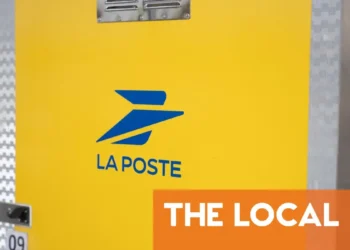 La Poste clarifies rules on sending mail from France to US
