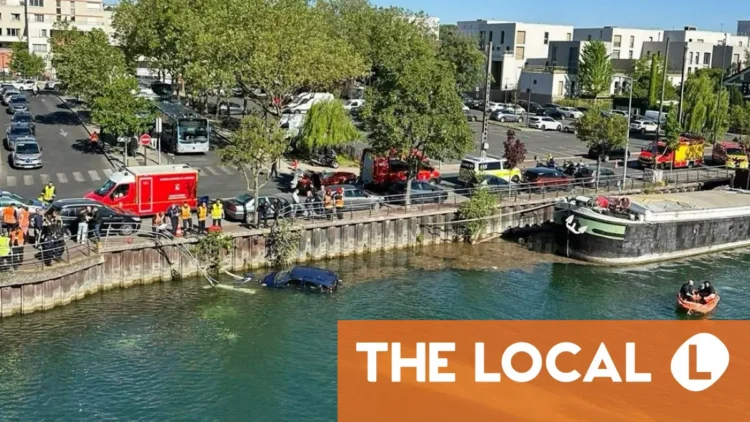 Four rescued after bus plunges into Seine near Paris