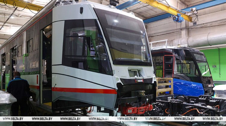 Lukashenko names key condition for winning competition in machinery on foreign markets
