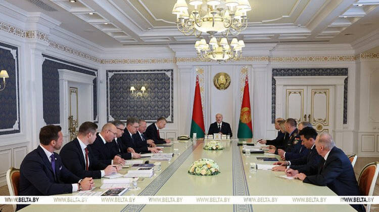Lukashenko orders audits on Belarusian sports clubs