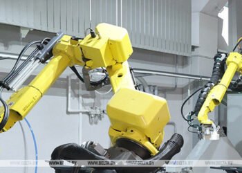 Lukashenko signs decree on stimulating robotization
