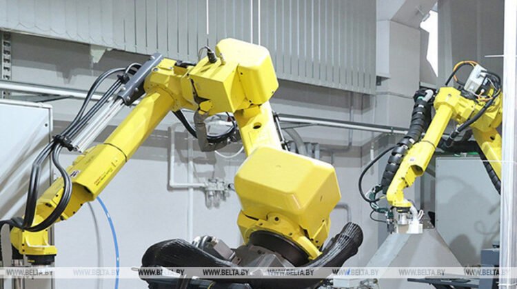 Lukashenko signs decree on stimulating robotization