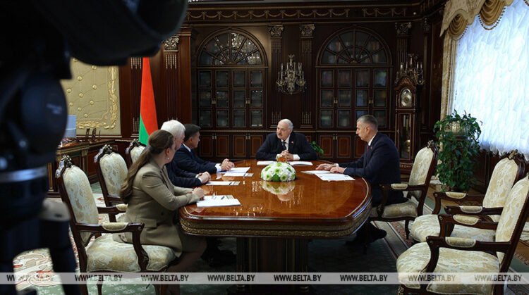‘Ukraine is merely a bargaining chip.’ Lukashenko calls for peace backed by security guarantees