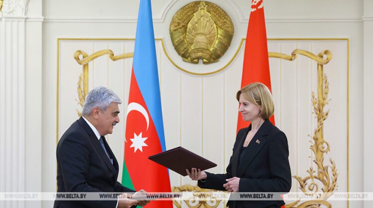 Belarus, Azerbaijan sign five agreements to boost cooperation