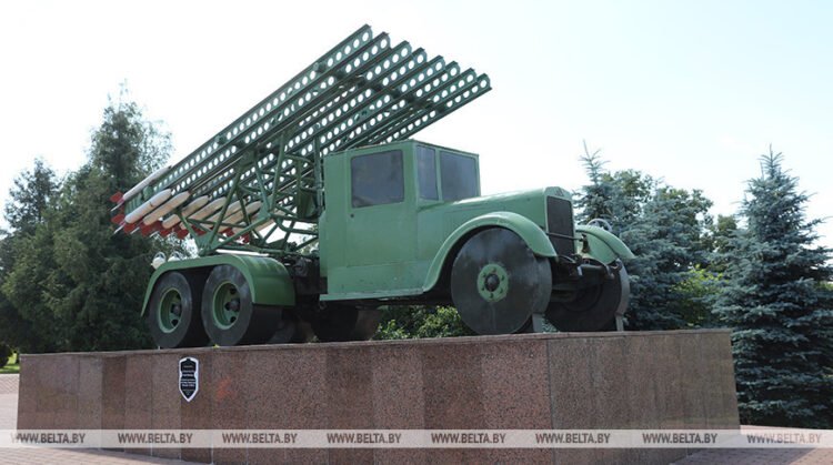 BM-13 aka Katyusha. What made the Soviet multiple-launch rocket system unique?