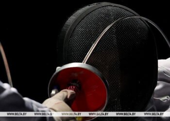 Belarusian fencers get their flag back on global stage