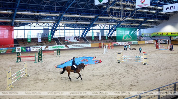 International eventing tournament kicks off in Ratomka