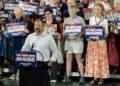 Poll Shows Maine’s Quirky Political Contours