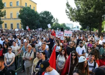 Albania’s Zvernec Revolt – Tirana Times