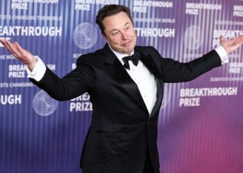 The billionaire received another cash injection and immediately began to continue shopping