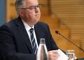 The government phased out crisis response too quickly after the first corona wave, says Hubert Bruls. And the curfew was ‘robust’ but did ‘hurt’