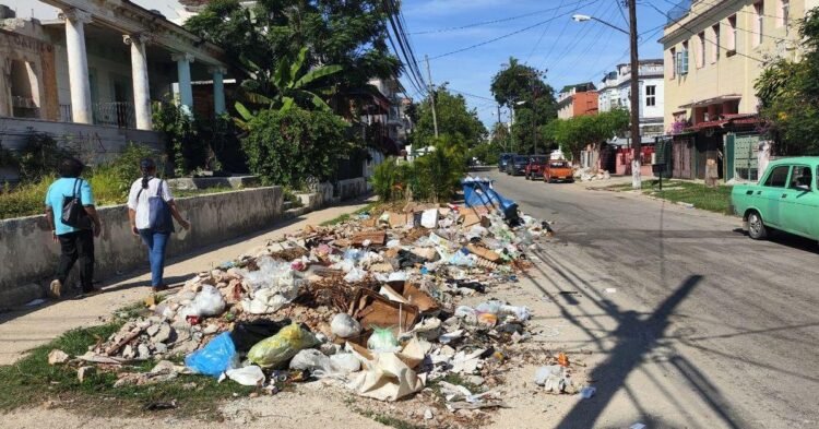 Havana: Havana seeks to solve the garbage plague with electric tricycles