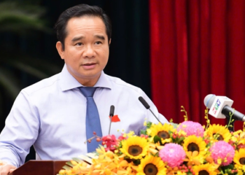 Ho Chi Minh City leader urges more effective 2-tiered administration, citizen-centered governance