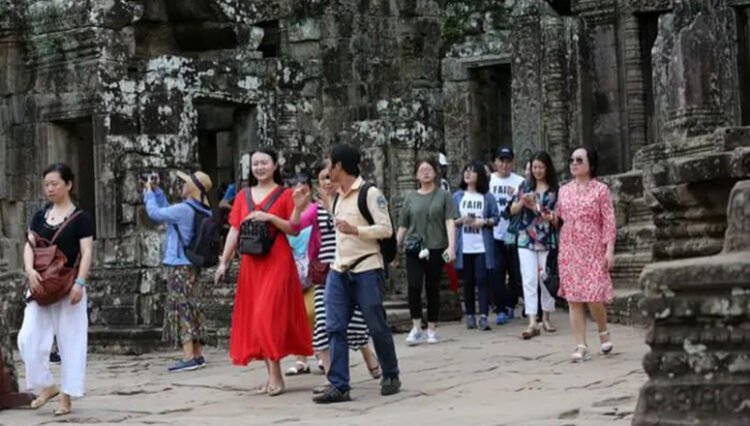 Visa-free scheme for Chinese visitors starts today