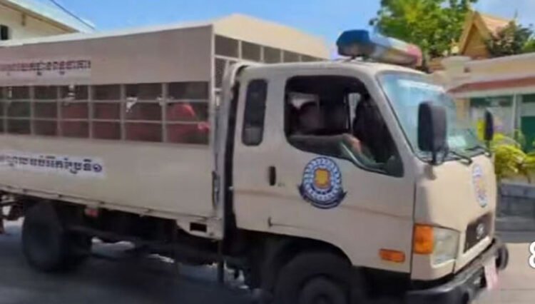 20 foreigners jailed for raising illegal militia