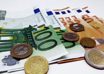 Until the end of June, banks and post offices exchange BGN for free