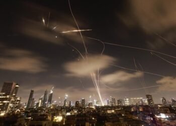 Kuwait once again warns on ‘war’ posts