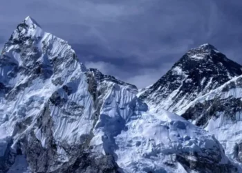 Experts claim that Mount Everest is not the highest point on Earth