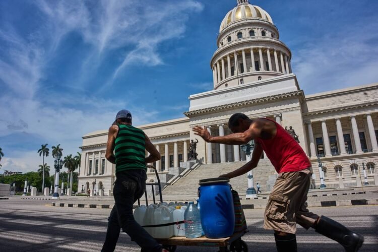 Press review: US pressures Cuba economically and Arctic break disrupts climate forecasting – Press Review