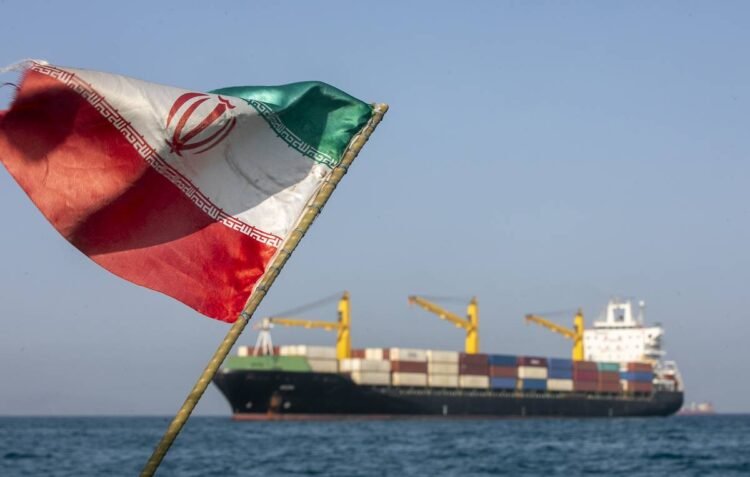 Press review: Iran, US struggle on deal as Russia warns of potential strike on Ukraine – Press Review
