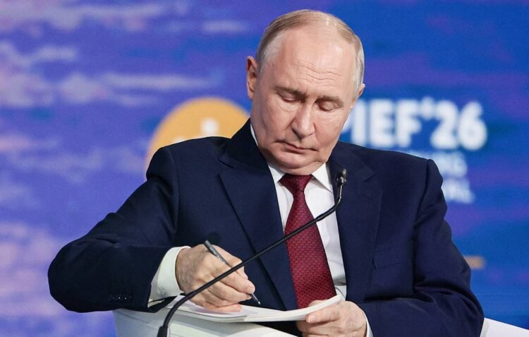 Press review: Putin cites global economic shift as OPEC+ keeps steady pace of oil output – Press Review