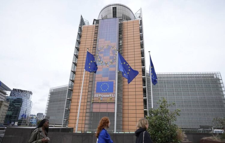Press review: US-Iran deal vulnerable to escalation and EU backs 21st sanctions on Russia – Press Review