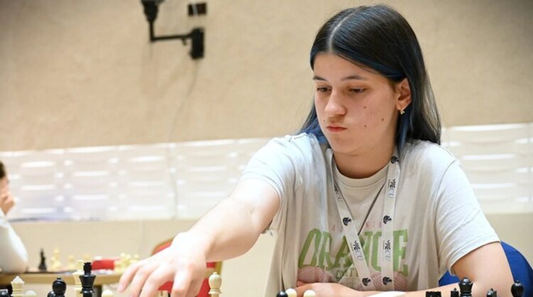 A 15-year-old Ukrainian won the European Chess Championship Chess