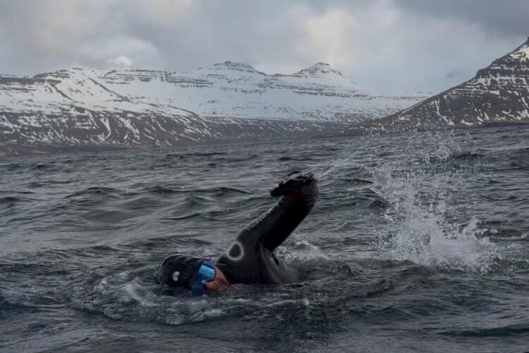 Willing to be the first to swim Lagarfljót