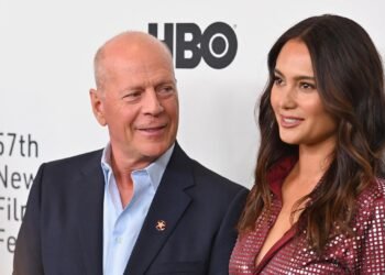 Bruce Willis still knows his family