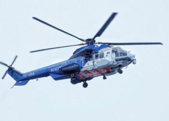 Three airlifted after a serious traffic accident