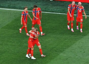 Norwegians at the top of the group