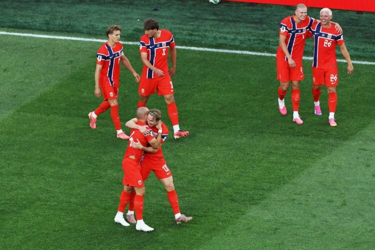 Norwegians at the top of the group