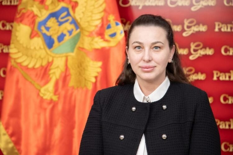 Laković: Last year I was robbed and beaten by a migrant from Algeria, but that did not make me hate