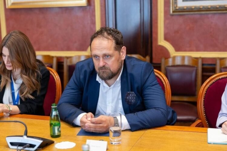 DNP: We are excited that Stojović contacted us, we could buy a canard from his income
