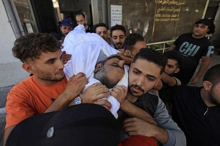 The number of martyrs in Gaza reached 72,941 people