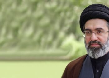 The approval of the leader of the revolution to amnesty and reduce the punishment of two thousand convicts