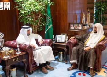 Al-Riyadh newspaper | The Minister of Islamic Affairs receives the Ambassador of the Republic of Mauritius to the Kingdom