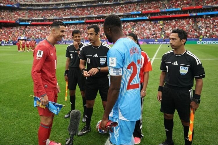 Ronaldo and his friends lost points