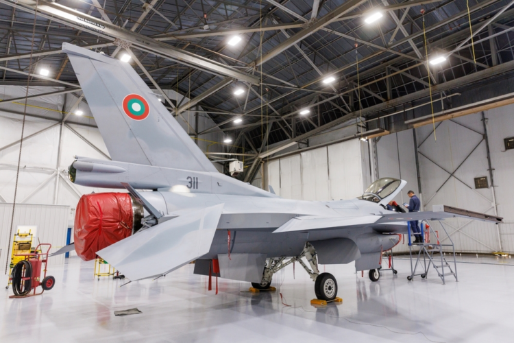 Washington allowed the sale of missiles for the Bulgarian F-16, cost…