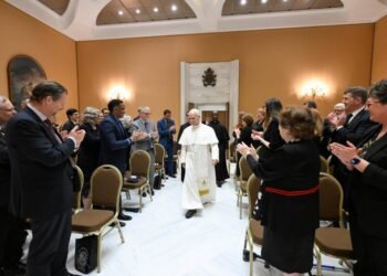 Pope: Catholic universities must lead students to Christ