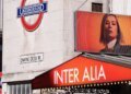 Character: Rosamund Pike freaked out by a viewer on the phone in the West End