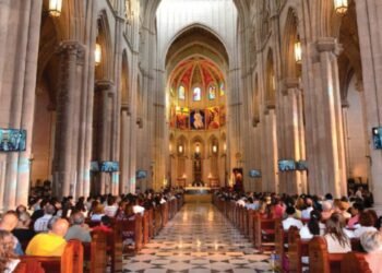 The evangelizing mission is a task of the Church