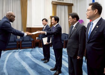 iWN founder presents credentials as SVG’s envoy in Taiwan – iWitness News