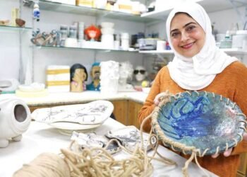 An Emirati artist defeats cancer in record time: Clay gives me strength