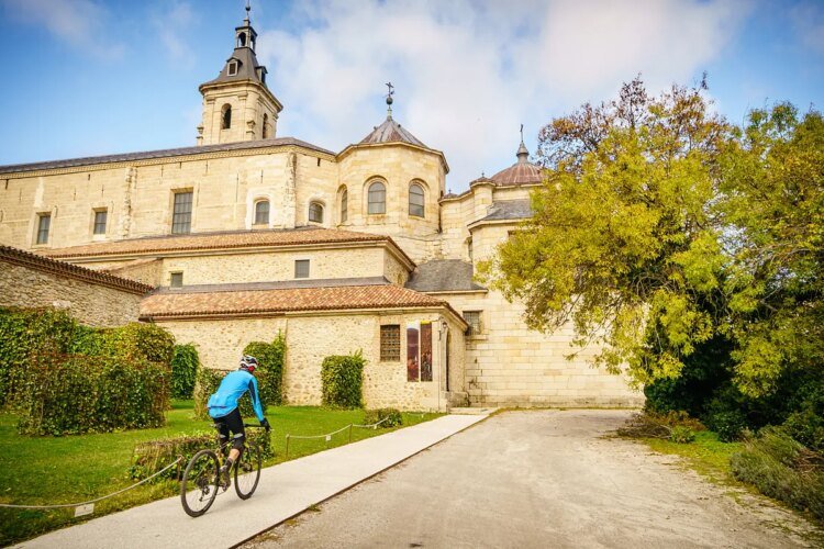 The beautiful towns less than an hour from Madrid perfect to escape the collapse due to the Pope’s visit this weekend