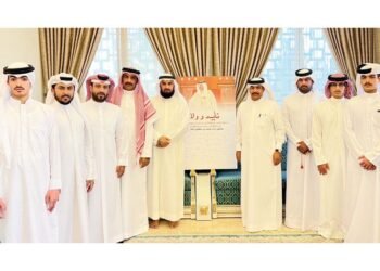 Gulf News | The sons of Muhammad bin Fetais Al-Hajri sign the document of support