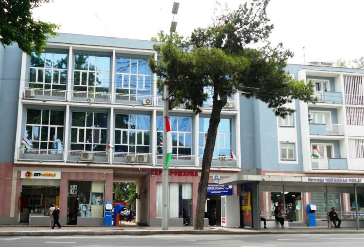 The first Dushanbe “House of Happiness” married 80 thousand couples over its 40-year history