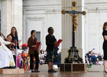 General audience – Greetings – Closeness of Pope Leo XIV to the priests of the region – Praying for the expectations of Middle Eastern countries