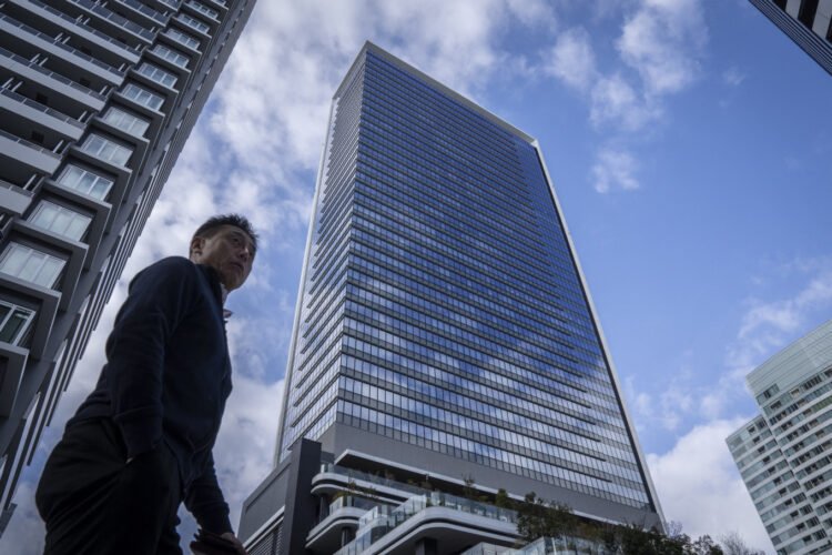 SoftBank vows to spend $87.5 billion on AI centers in France – Companies